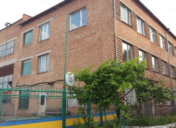 Имущественный комплекс 6370 кв.м. в Черновицкой области